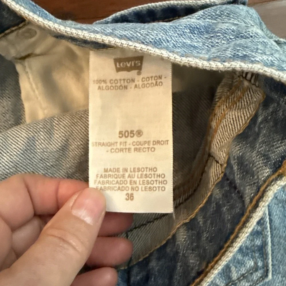 Levis 505 Straight Fit Denim Shorts Size 36 Inseam 9.5